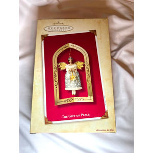 Hallmark Keepsake Ornaments Gift of Peace NIB w/Holiday Memory Card Christmas